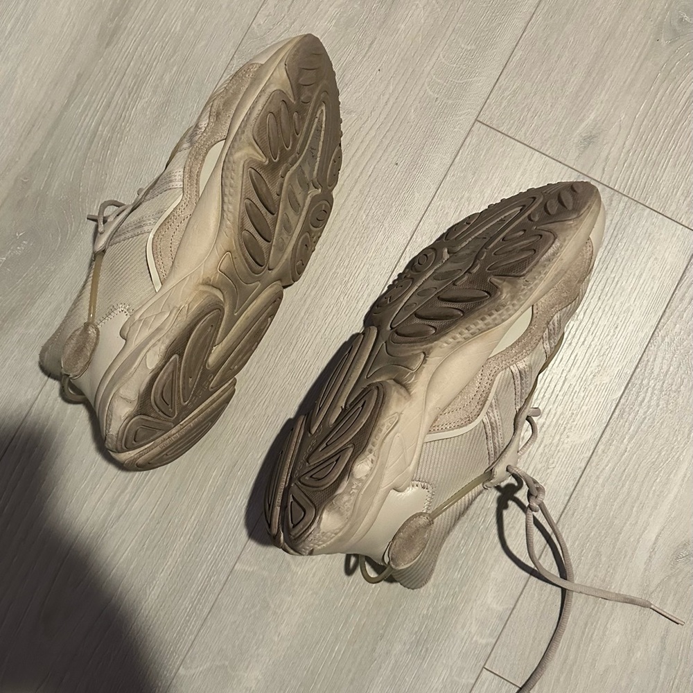 Adidas Ozweego Sneakers - Picture 6 of 6